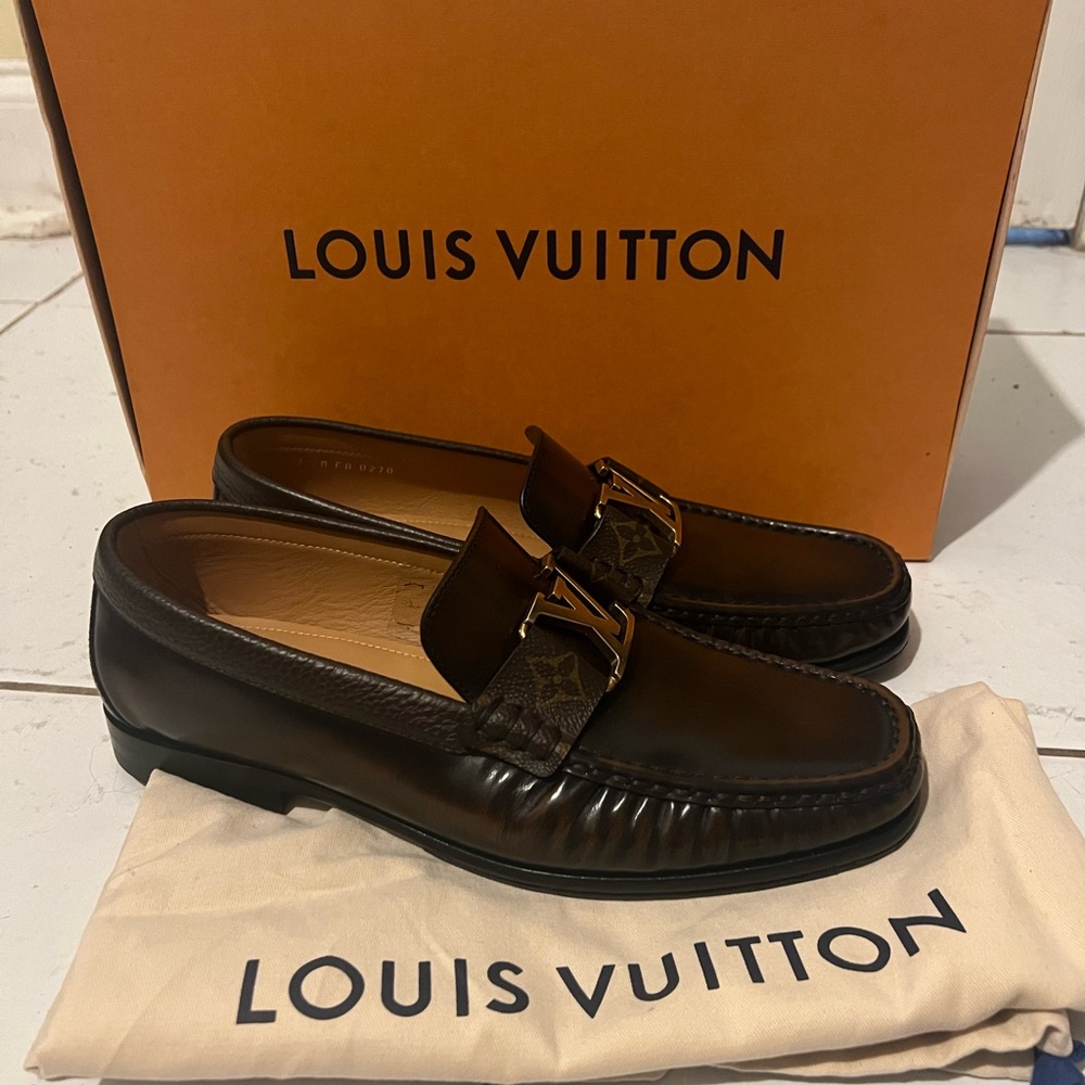 Luis Vuitton Dress Shoes